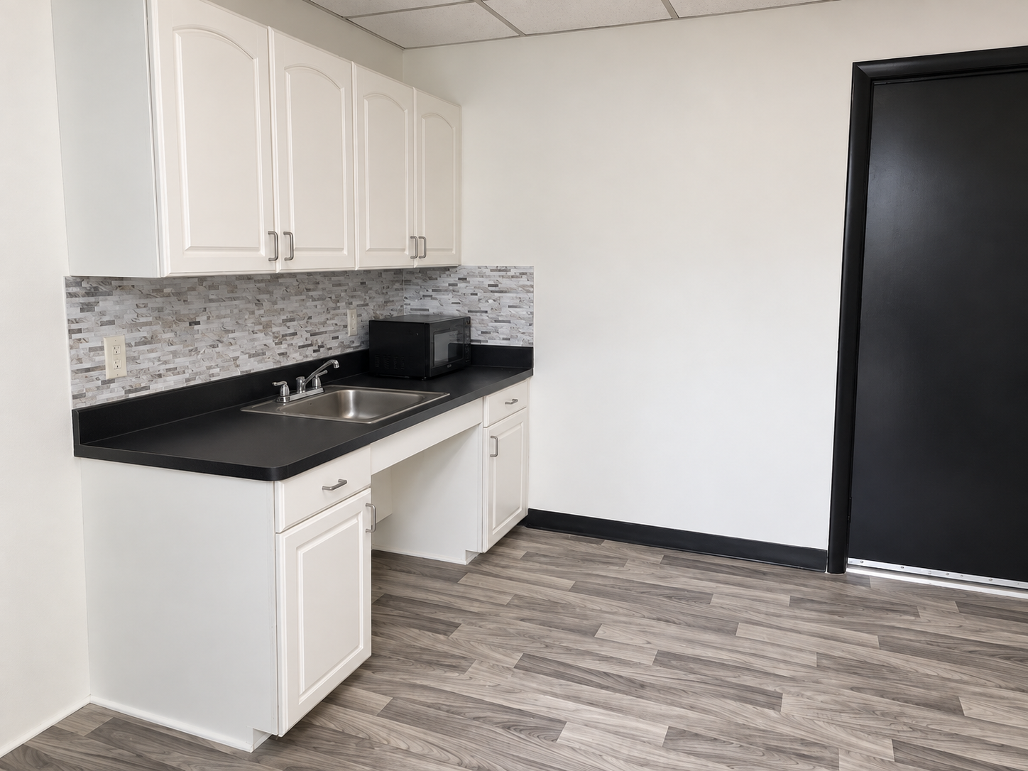 Student kitchenette at A Road 2 Success DUI School